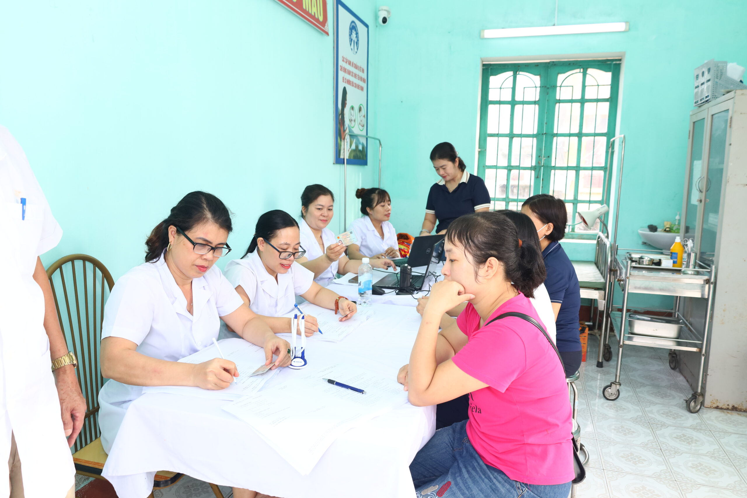 Nha Khoa Ánh Tuyết Phối Hợp Trạm Y Tế Xã Ái Quốc