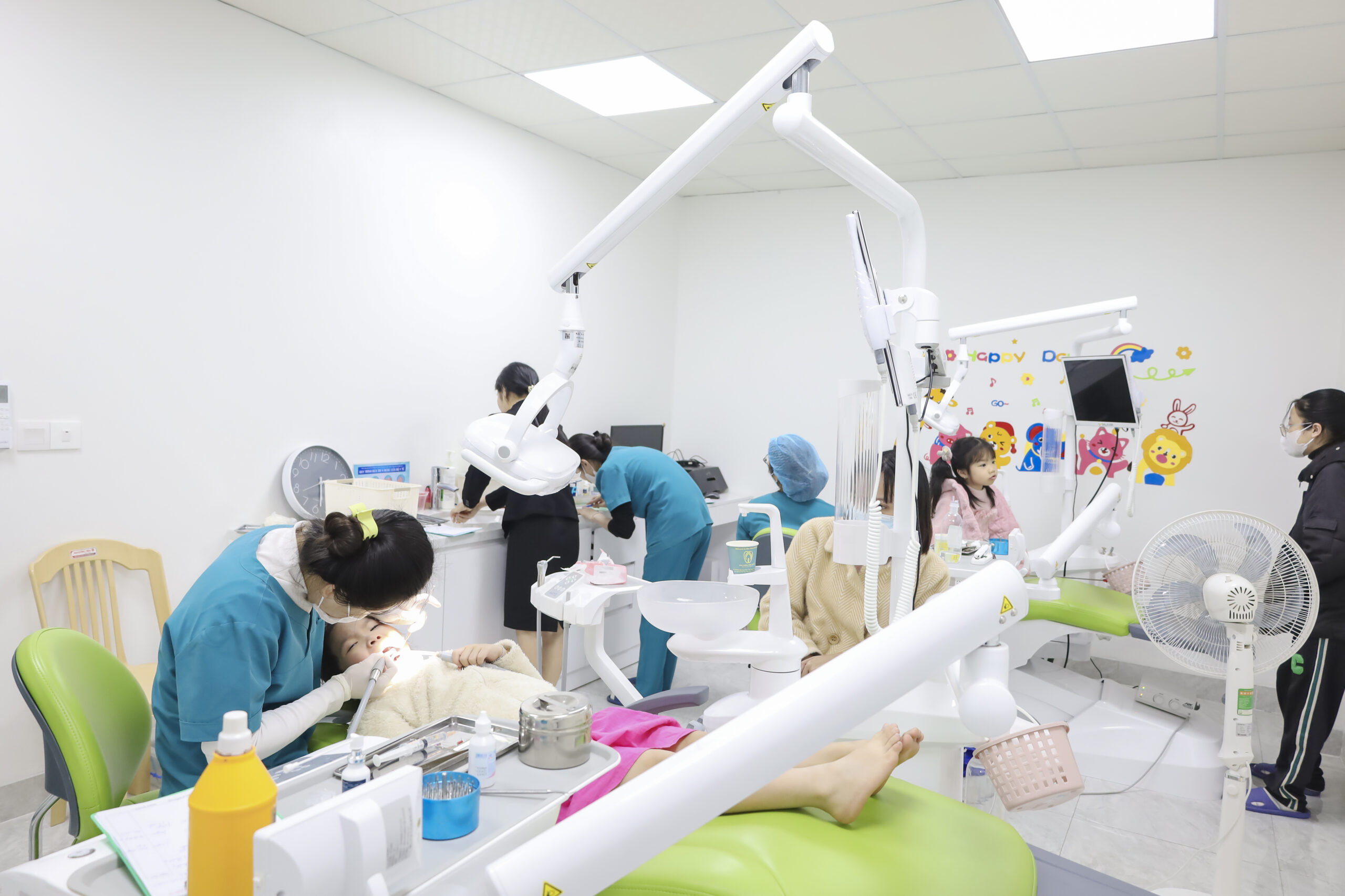 Điều Trị Sâu Răng Cho Trẻ Ở Thái Bình